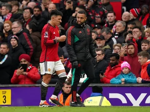 Bị "buộc tội" làm Lisandro Martinez chấn thương nặng, Erik ten Hag lên tiếng