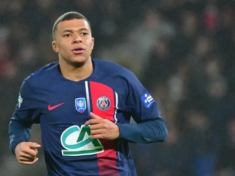 Vụ Mbappe tới Arsenal bị phản đối