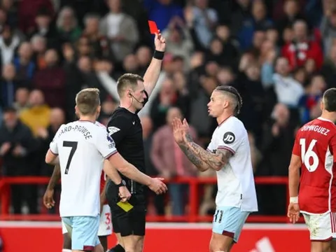 Liên tiếp gây thất vọng, "hàng thải" Man City vẫn được David Moyes bảo vệ