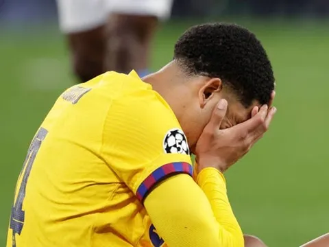 Sao Barca thừa nhận thất vọng vì bị Napoli cầm hòa