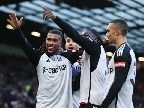 "Gieo sầu" cho M.U, cựu sao Arsenal lên tiếng