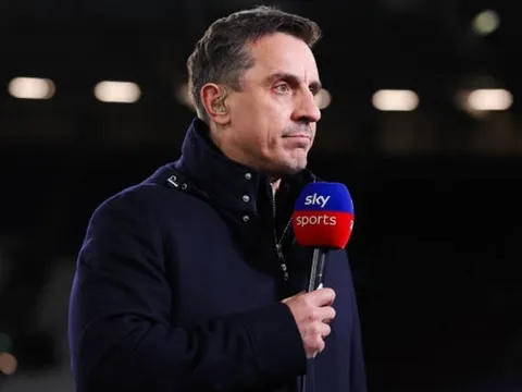 Gary Neville chán nản với Manchester United