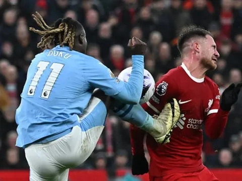 Jurgen Klopp: "100% đó là một tình huống phạm lỗi"