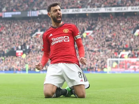 Sút tung lưới Everton, Bruno Fernandes tiến sát kỷ lục của Ruud van Nistelrooy