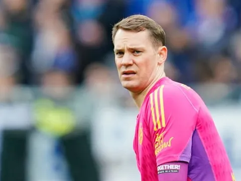Đội nhà thắng đậm, Manuel Neuer vẫn không hài lòng