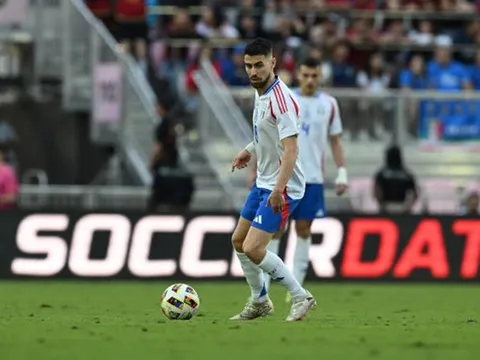 Jorginho khen ngợi màn trình diễn của Venezuela
