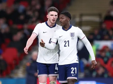 Kobbie Mainoo khiến cựu danh thủ Manchester City choáng váng