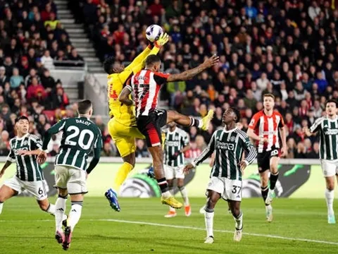 Sao Man United lọt vào đội hình tiêu biểu Premier League