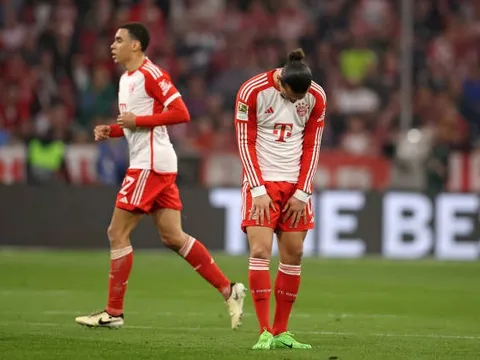 Thua Dortmund, Giám đốc Bayern nhắc đến Arsenal