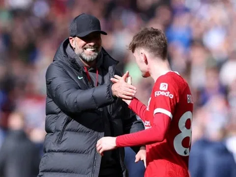 Jurgen Klopp nức nở khen học trò sau chiến thắng nhọc nhằn