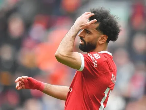 Jamie Carragher chỉ trích màn trình diễn thảm họa của Mohamed Salah
