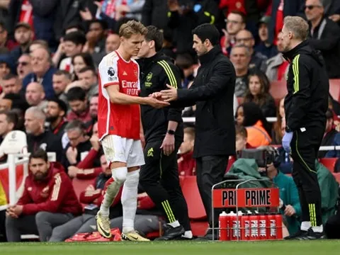 Mikel Arteta báo tin không vui về Martin Odegaard