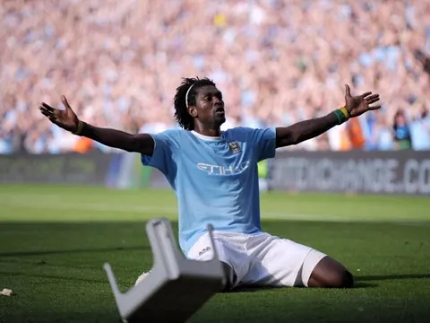 Adebayor: CĐV Arsenal hãy quên đi màn ăn mừng đó