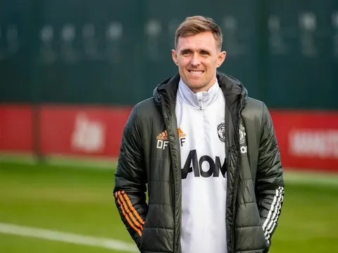 Giải mã đội ngũ 8 phân tích viên của MU tại Camp Nou