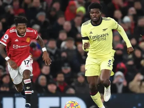 Giải mã phong độ thảm họa của Thomas Partey trong trận gặp Man Utd
