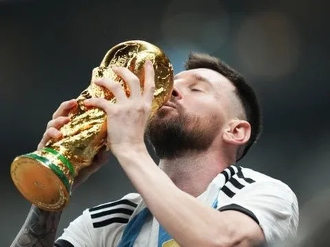 Giám đốc tuyển Tây Ban Nha: Argentina không mạnh hơn chúng tôi