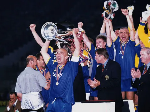 Gianluca Vialli: Vẻ đẹp bóng đá và tấm gương cuộc sống