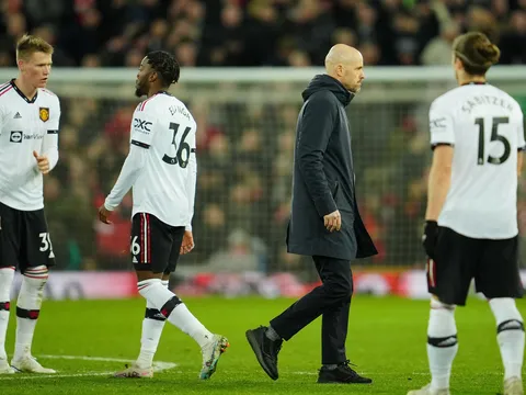 Giật mình với những trận thua của MU thời Erik ten Hag