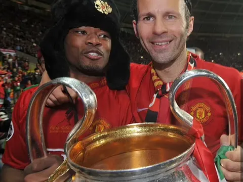 Ferdinand tiết lộ nhóm chat thú vị của dàn huyền thoại M.U