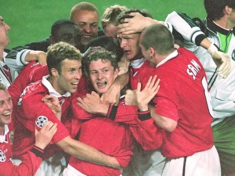 Giỏi ghi bàn phút cuối đâu chỉ có Man United