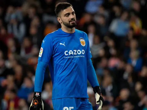 Chelsea dẫn đầu cuộc đua chiêu mộ 'gã hộ pháp' 1m99