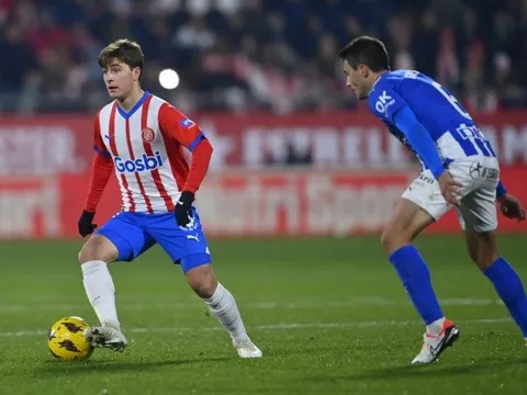 Barca nên làm gì với Pablo Torre?