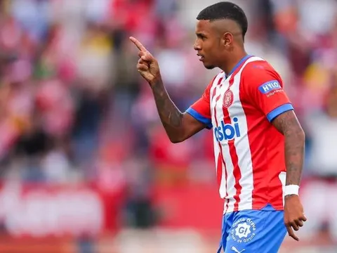 Girona xác nhận Barcelona muốn có Savinho