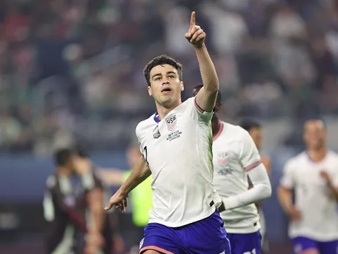 Gio Reyna nhận Quả bóng vàng CONCACAF