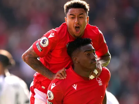 Khốc liệt đường đua trụ hạng Premier League
