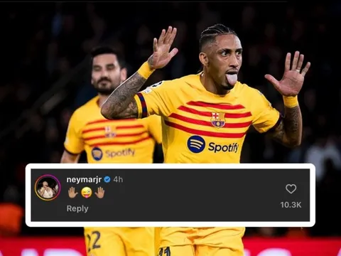 Neymar đáp lại pha ăn mừng của Raphinha