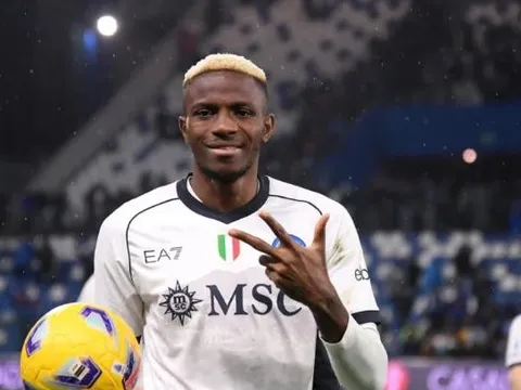 Glenn Hoddle chỉ ra tiền đạo hoàn hảo cho Arsenal