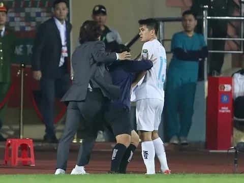 VFF không phạt nguội, VPF ra công văn chấn chỉnh HLV Gong Oh-kyun