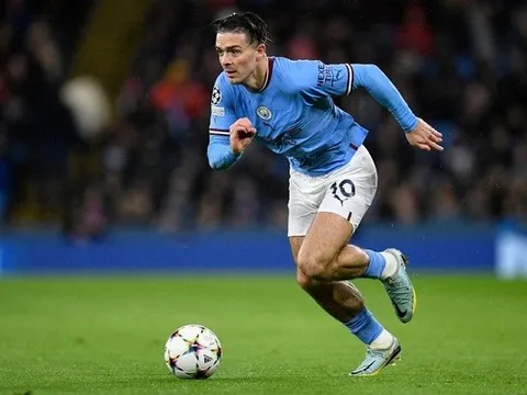Vì sao Grealish bị thay ra sau hiệp một?