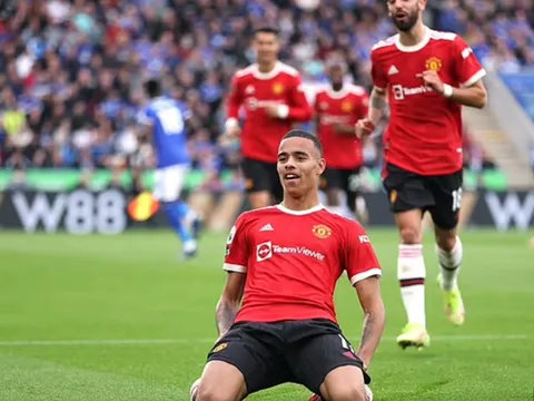 Jamie Carragher: "Tôi chọn Greenwood thay cho Ronaldo"