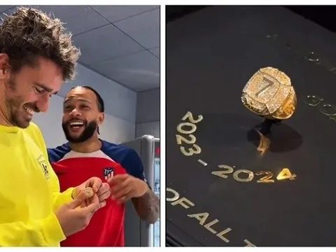 Griezmann suýt khóc khi nhận quà Valentine từ Depay