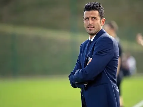 CHÍNH THỨC: Lyon bổ nhiệm HLV mới