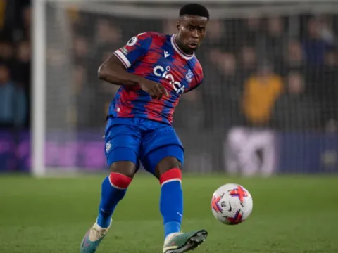 "Bản hợp đồng tuyệt vời với Arsenal lẫn Tottenham"