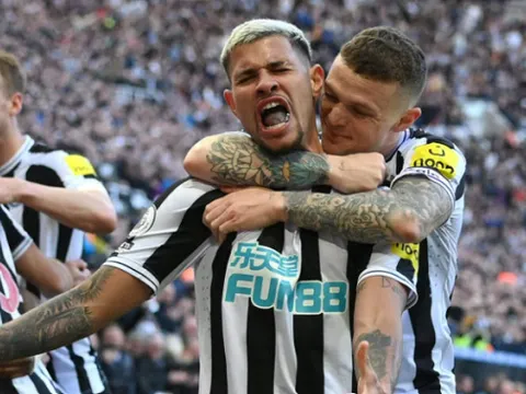 Jamie O’Hara giục sao Newcastle gia nhập Arsenal
