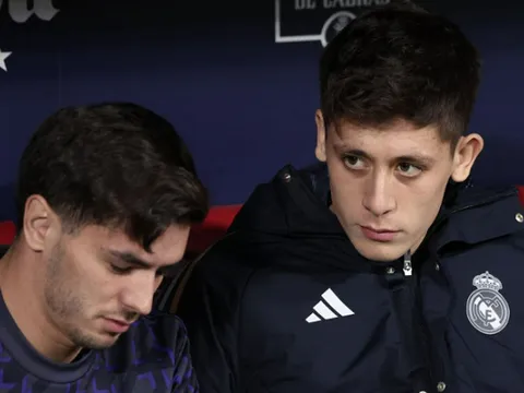 Nổi tiếng quá sớm, Owen gửi lời nhắn cho thần đồng Real