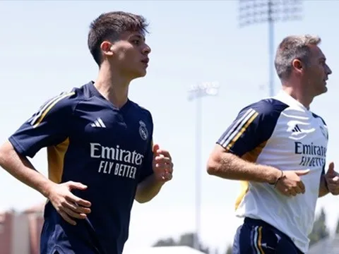 Guler có thể khiến Real "quay xe"