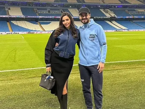 Vợ Gundogan nhớ cuộc sống ở Manchester