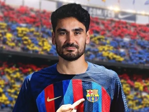 Gundogan ‘quay xe’