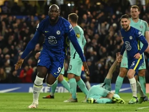 Gus Poyet: "Thật tuyệt khi thấy một tiền đạo chất lượng như vậy"