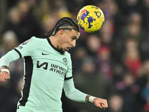 Thắng 8 pha tay đôi, chuyền thành công 93%: Món quà ở hàng phòng ngự Chelsea