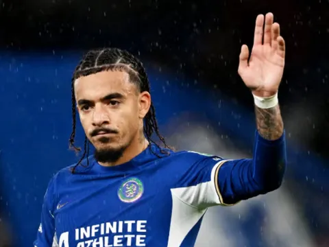 'Gusto có thể trở thành hậu vệ phải hay nhất Premier League'