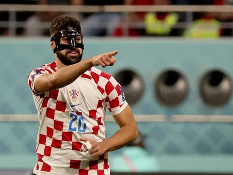 Gvardiol khiến Chelsea và Tottenham choáng váng