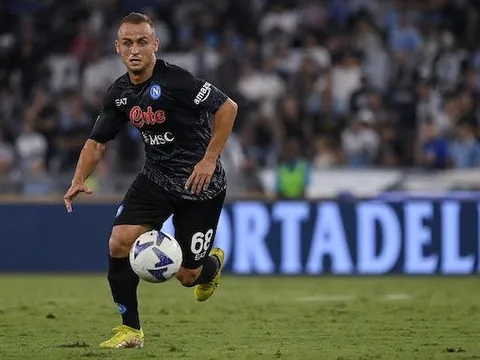 Gianfranco Zola tiết lộ Chelsea đã bỏ qua món hời lớn