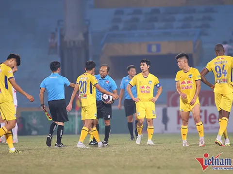 HAGL: Đá thế, xuống hạng có khi lại hay
