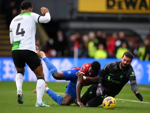 Hạ Bournemouth, Liverpool xuất hiện "cỗ máy key pass"