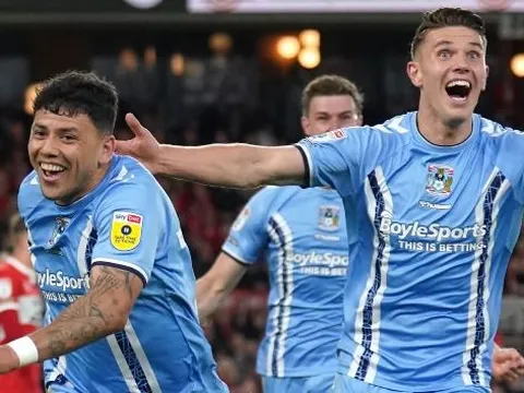 Hạ Middlesbrough, Coventry vào chơi trận chung kết thăng hạng tại Wembley